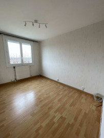 
                                                                                        Vente
                                                                                         Appartement T4 Libre à Carbon-Blanc