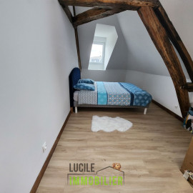 
                                                                                        Location
                                                                                         Appartement T4 Meublé