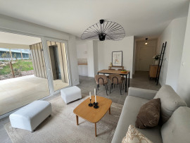 Vente
APPARTEMENT T4 - RILLIEUX - PISCINE ORIGAMI