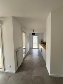 Vente
APPARTEMENT T4 - RILLIEUX - PISCINE ORIGAMI