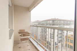 
                                                                                        Location
                                                                                         Appartement T5 Meublé - Parking et Balcon