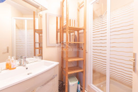 
                                                                                        Location
                                                                                         Appartement T5 Meublé - Parking et Balcon