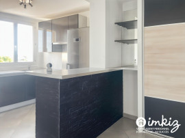 
                                                                                        Vente
                                                                                         Appartement traversant 3 pièces vue coup de cœur