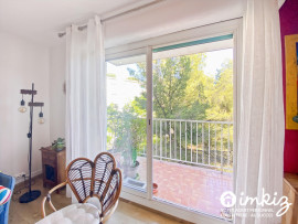 
                                                                                        Vente
                                                                                         Appartement traversant