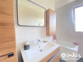 
                                                                                        Vente
                                                                                         Appartement traversant
