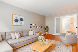 
                                                                                        Vente
                                                                                         Appartement traversant - Cœur de Passy