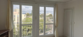 
                                                                                        Location
                                                                                         Appartement traversant  sans vis à vis et écoles