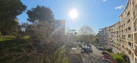 
                                                                                        Location
                                                                                         Appartement traversant  sans vis à vis et écoles