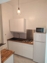 
                                                                                        Location
                                                                                         Appt T2 république 790e