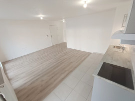 
                                                                                        Location
                                                                                         Appt T3 avec loggia hypercentre Amiens