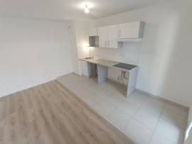 
                                                                                        Location
                                                                                         Appt T3 avec loggia hypercentre Amiens