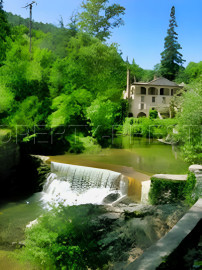 
                                                                                        Vente
                                                                                         ARDECHE Domaine du XIXe 5 ha Bord de rivière