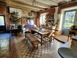Vente
ARDECHE FERME 48 HA RUISSEAU SOURCES