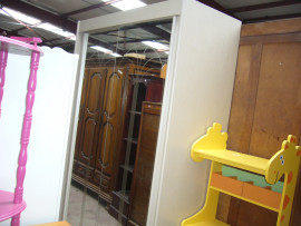 
                                                                                        Meuble
                                                                                         Armoire 2 portes coulissantes