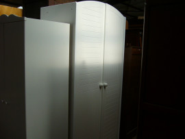 
                                                                        Meuble
                                                                         Armoire blanche, promotion