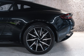 
                                                                                        Voiture
                                                                                         Aston Martin DB11 V12 5.2 608