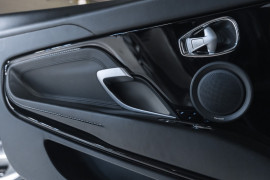 
                                                                                        Voiture
                                                                                         Aston Martin DB11 V12 5.2 608