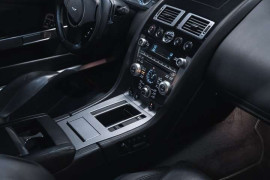 
                                                                                        Voiture
                                                                                         Aston Martin DB9 Coupé Touchtronic A