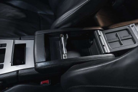 
                                                                                        Voiture
                                                                                         Aston Martin DB9 Coupé Touchtronic A