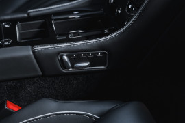 
                                                                                        Voiture
                                                                                         Aston Martin DB9 GT Bond Edition V12 6.0 548