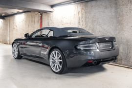 
                                                                                        Voiture
                                                                                         Aston Martin DB9 GT Volante V12 6.0 548