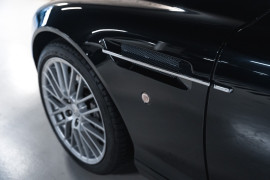 
                                                                                        Voiture
                                                                                         Aston Martin DB9 (I) V12 6.0 450 Touchtronic