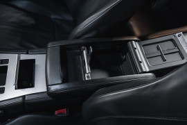 
                                                                                        Voiture
                                                                                         Aston Martin DB9 (I) V12 6.0 450 Touchtronic