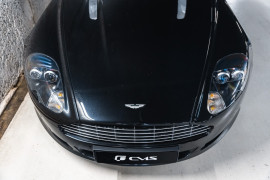 
                                                                                        Voiture
                                                                                         Aston Martin DB9 (I) V12 6.0 450 Touchtronic
