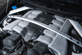 
                                                                                        Voiture
                                                                                         Aston Martin DB9 (I) V12 6.0 450 Touchtronic