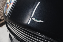 
                                                                                        Voiture
                                                                                         Aston Martin DB9 (III) V12 6.0 517