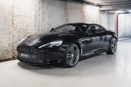 
                                                                                        Voiture
                                                                                         Aston Martin DB9 (III) V12 6.0 517