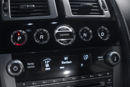 
                                                                                        Voiture
                                                                                         Aston Martin DB9 (III) V12 6.0 517