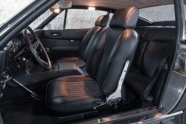 
                                                                                        Voiture
                                                                                         Aston Martin DBS L6 Saloon