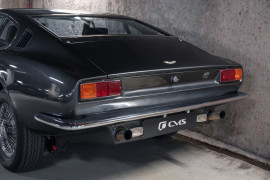 
                                                                                        Voiture
                                                                                         Aston Martin DBS L6 Saloon