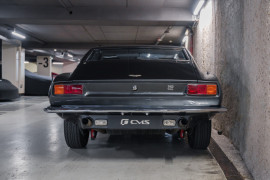 
                                                                                        Voiture
                                                                                         Aston Martin DBS L6 Saloon