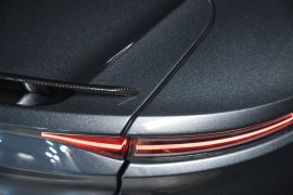 
                                                                                        Voiture
                                                                                         Aston Martin DBS Superleggera V12 5.2 725