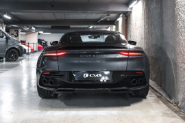 
                                                                                        Voiture
                                                                                         Aston Martin DBS Superleggera V12 5.2 725