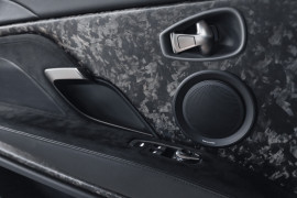 
                                                                                        Voiture
                                                                                         Aston Martin DBS Superleggera V12 5.2 725