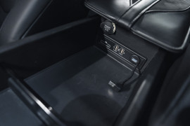 
                                                                                        Voiture
                                                                                         Aston Martin DBS Superleggera V12 5.2 725