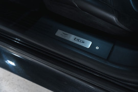 
                                                                                        Voiture
                                                                                         Aston Martin DBS Superleggera V12 5.2 725