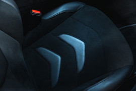 
                                                                                        Voiture
                                                                                         Aston Martin DBS Superleggera V12 5.2 725