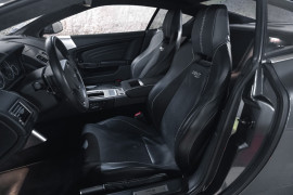 
                                                                                        Voiture
                                                                                         Aston Martin DBS V12 5.9 517 Touchtronic