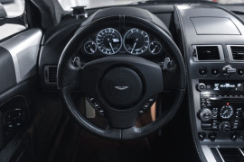 
                                                                                        Voiture
                                                                                         Aston Martin DBS V12 5.9 517 Touchtronic