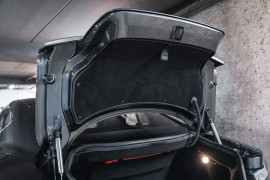 
                                                                                        Voiture
                                                                                         Aston Martin DBS V12 5.9 517 Touchtronic