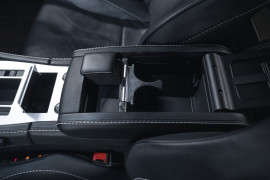 
                                                                                        Voiture
                                                                                         Aston Martin DBS V12 5.9 517 Touchtronic