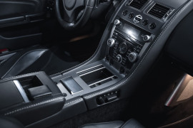 
                                                                                        Voiture
                                                                                         Aston Martin DBS V12 5.9 517 Touchtronic