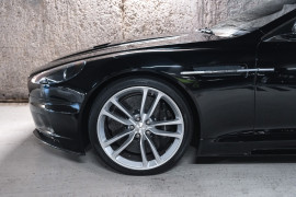 
                                                                                        Voiture
                                                                                         Aston Martin DBS Volante V12 5.9 517 Touchtronic 2