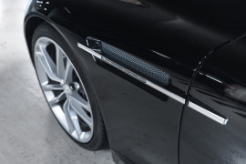 
                                                                                        Voiture
                                                                                         Aston Martin DBS Volante V12 5.9 517 Touchtronic 2