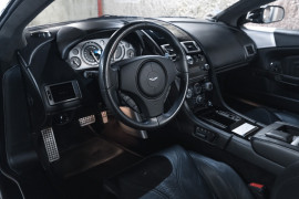 
                                                                                        Voiture
                                                                                         Aston Martin DBS Volante V12 5.9 517 Touchtronic 2