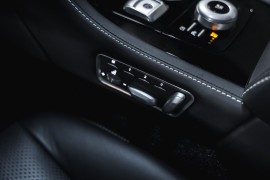 
                                                                                        Voiture
                                                                                         Aston Martin Rapide S Shadow Edition V12 6.0 574